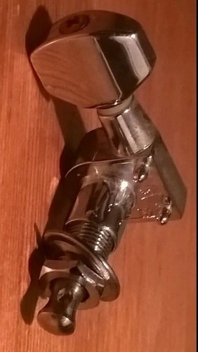 Genuine squier two pin - 1x, rh