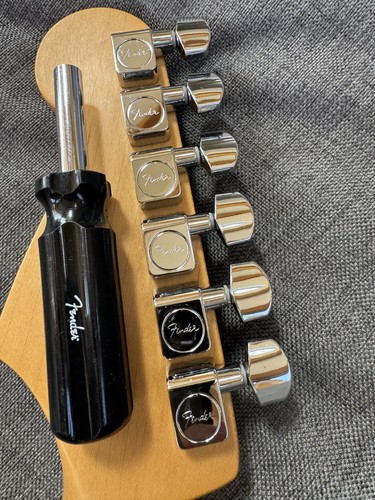 Fender tuning machine - fender,